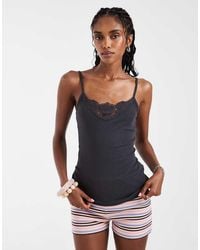 Hollister - Lace V Neck Front Cami - Lyst