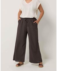 Yours Clothing - Wide Leg Textured Trousers - Lyst