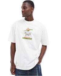 ASOS - T-shirt oversize bianca con stampa di sottobicchiere per la birra sul petto - Lyst