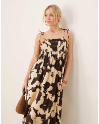 ASOS - – maxikleid aus baumwoll-satin mit gesmoktem dekolleté und blumenprint - Lyst