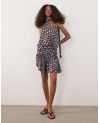ASOS - Mini-Jurk Met Gestrikte Hals, Volle Rok En Stippenprint - Lyst