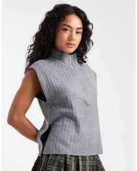 ONLY - Canotta Lavorata Grigia Con Zip Corta - Lyst