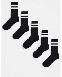 ASOS - Pack De 5 Pares De Calcetines Deportivos Negros Con Rayas Blancas De - Lyst