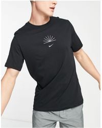https://cdna.lystit.com/200/250/tr/photos/asos/091ed417/nike-Black-Nike-Yoga-Dri-fit-T-shirt.jpeg