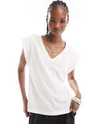 ONLY - T-Shirt Met Schoudervullingen En V-Hals - Lyst