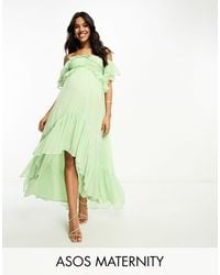 ASOS - Asos Design Maternity - Maxi-jurk Met Blote Schouders Uitgesneden Ruches En Ongelijke Zoom - Lyst