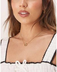 ASOS - Waterbestendige Ketting Van Roestvrij Staal Met Rond Lusvormig Hangertje - Lyst