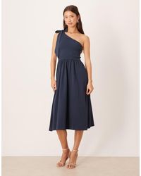 Nobody's Child - Tie One Shoulder Shirred Detail Midi Dress - Lyst