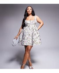 ASOS - Vestido Corto De Corte Skater Con Cintura Entallada, Patrón Floral De Jacquard Estilo Vintage Y Lazo En La Espalda De Curve - Lyst