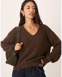 Vila - Fluffy Knitted V Neck Oversized Jumper - Lyst