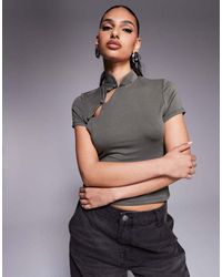 ASOS - Top A Maniche Corte Aderente Kaki Con Bottoni E Asole - Lyst