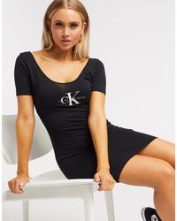 Calvin Klein – es Bodycon-Kleid mit Logo vorn - Schwarz