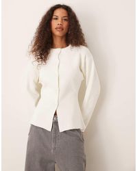 ASOS - Gebreid Gestructureerd Vest Met Ronde Hals - Lyst