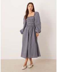 Glamorous - Gerimpelde Gestreepte Maxi-Jurk Met Lange Mouwen En Rimpeleffect En Smokwerk - Lyst