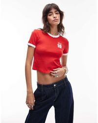 Levi's - T-Shirt Taglio Corto Rossa Con Grafica Piccola E Bordi A Contrasto - Lyst