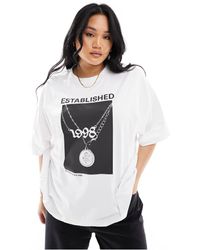 ASOS - Asos Design Curve Boyfriend T-shirt With Established Chain Graphic - Lyst