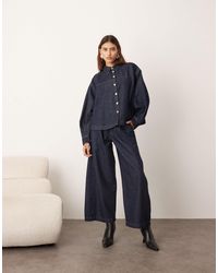 ARRANGE - Structured Pleat Detail Wide Leg Denim Barrel Trouser Co-ord - Lyst