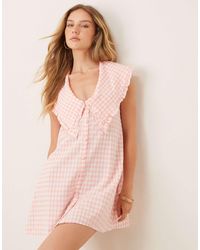 ASOS - Robe chemise sans manches à carreaux vichy avec col oversize - rose - Lyst