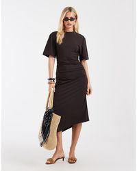 & Other Stories - Ruched Asymetric Hem Jersey Midi Dress - Lyst