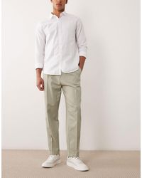 ASOS - Pantalon ajusté coupe carotte en sergé à revers - sauge - Lyst