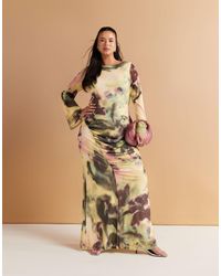 ASOS - Asos design curve – langärmliges maxikleid aus netzstoff mit druck - Lyst