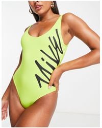 Monokinis et maillots de bain une pièce Nike pour femme | Réductions en  ligne jusqu'à 40 % | Lyst