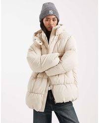 Vero Moda - Abrigo De Plumas Color Crema Extragrande Luxe De -Neutro - Lyst