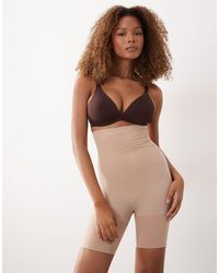 Spanx - Sculpt Gofigure High-waisted Mid-thigh Short - Lyst