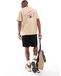 Tommy Hilfiger - T-shirt vestibilità classica color sabbia con logo street 3d - Lyst