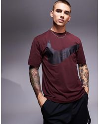 Nike - T-shirt en tissu dri-fit à motif virgule - bordeaux - Lyst