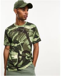 Nike - T-shirt en tissu dri-fit à imprimé camouflage - Lyst