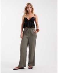 Only Petite - – strukturierte hose - Lyst