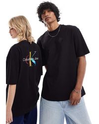 Calvin Klein - Camiseta Negra Extragrande Con Estampado En La Espalda Pride De - Lyst