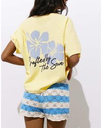 Pull&Bear - T-Shirt Met 'Los Angeles' Tekst En Bloemen - Lyst