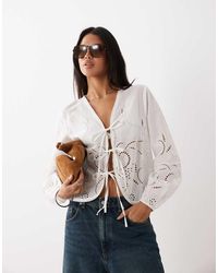Jdy - Top Allacciato Sul Davanti All'Uncinetto Con Finiture - Lyst