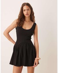 ASOS - Mini Jurk Met Lage Ronde Hals, Naaddetail En Verlaagde Taille - Lyst