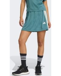 adidas Originals - Falda Cerceta Envejecido Y Blanco Hueso De Estilo Tenista Con Pantalones Cortos, 3 Rayas Y Patrón De Jacquard Stadium De -Azul - Lyst