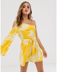 ASOS – Strandkimono mit One-Shoulder-Träger, Schleife und mit Palmenkonturmuster bedruckt - Gelb