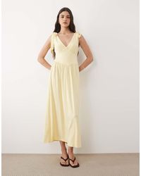 Nobody's Child - Addison Viscose Bow Detail V-neck Midi Dress - Lyst