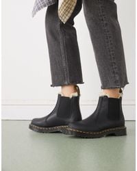 Dr. Martens - – 2976 leonore – chelsea-stiefel aus em leder mit pelzfutter - Lyst