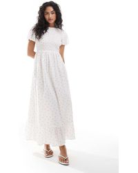 New Look - Vestito Midi A Fiori Con Arricciature E Incrocio Sul Retro - Lyst