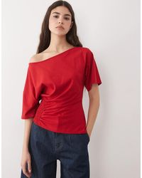 ASOS - Shir Cinch Waist Off The Shoulder Asymmetric Tee - Lyst