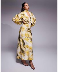 ASOS - Hoogsluitende Maxi-Jurk Met Diep Decolleté, Blousonmouwen En Abstracte Print - Lyst