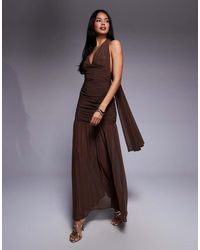 TFNC London - Vestito Lungo Allacciato Al Collo Con Apertura Sul Retro - Lyst