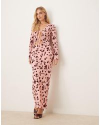 ASOS - Falda Larga De Talle Bajo Con Patrón Floral Flocado De Tejido Transparente De (Parte De Un Conjunto) - Lyst