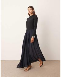 ARRANGE - Vestito Lungo Sagomato Blu E Con Gonna A Pieghe E Tessuto A Contrasto - Lyst