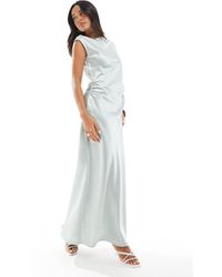 4th & Reckless - Robe longue drapée à encolure bateau et taille froncée en satin - bleu clair - Lyst