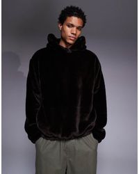 ASOS - Sudadera Marrón Extragrande Con Capucha Y Bolsillos Con Abertura Lateral De Piel Sintética De - Lyst