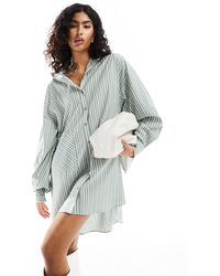 ASOS - Robe chemise oversize à fines rayures avec grandes poches - vert rayé - Lyst