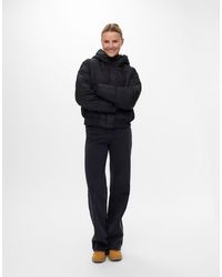 Vero Moda - Kylie Kort Gewatteerd Jack Met Capuchon En Drukknoopsluiting - Lyst